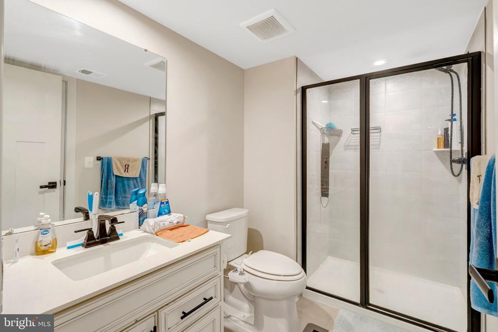 3013 FORESTDALE DR, WARRENTON, Virginia, 5 Bedrooms Bedrooms, ,4 BathroomsBathrooms,Residential,3013 FORESTDALE DR,VAFQ2021258 MLS # VAFQ2021258