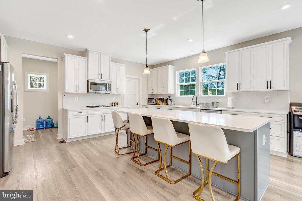 3013 FORESTDALE DR, WARRENTON, Virginia, 5 Bedrooms Bedrooms, ,4 BathroomsBathrooms,Residential,3013 FORESTDALE DR,VAFQ2021258 MLS # VAFQ2021258