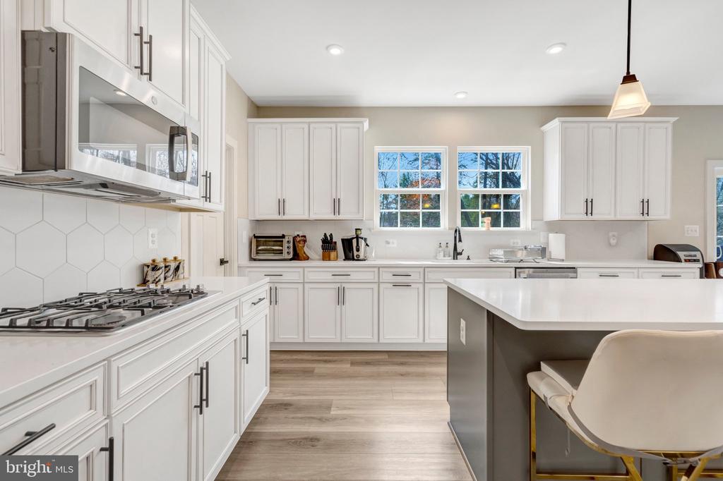 3013 FORESTDALE DR, WARRENTON, Virginia, 5 Bedrooms Bedrooms, ,4 BathroomsBathrooms,Residential,3013 FORESTDALE DR,VAFQ2021258 MLS # VAFQ2021258