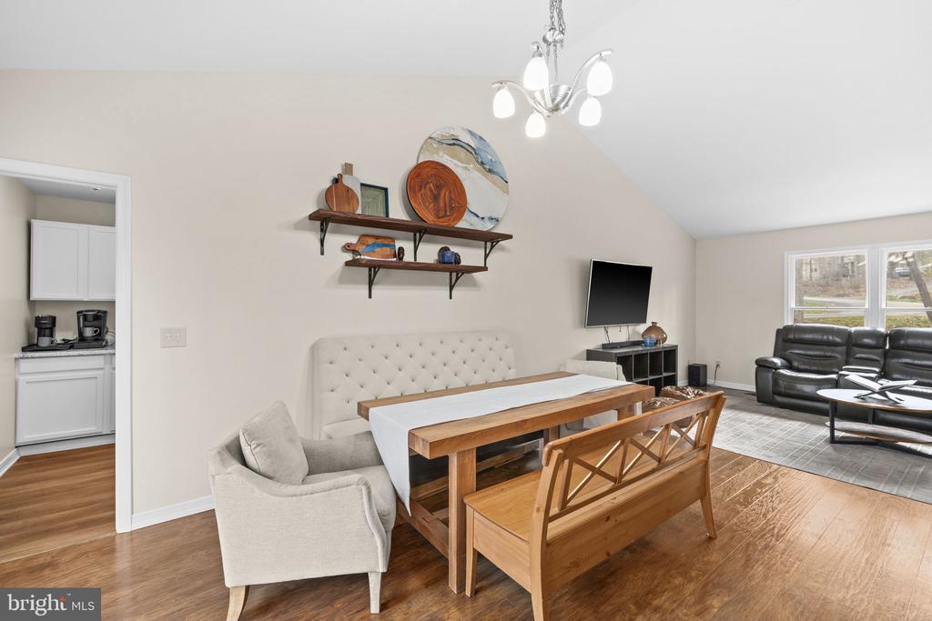 200 WILDERNESS LN, LOCUST GROVE, Virginia 22508, 4 Bedrooms Bedrooms, ,3 BathroomsBathrooms,Residential,200 WILDERNESS LN,VAOR2013750 MLS # VAOR2013750