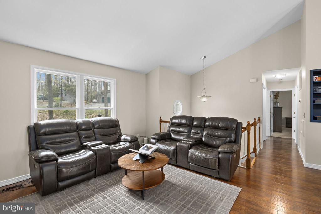 200 WILDERNESS LN, LOCUST GROVE, Virginia 22508, 4 Bedrooms Bedrooms, ,3 BathroomsBathrooms,Residential,200 WILDERNESS LN,VAOR2013750 MLS # VAOR2013750