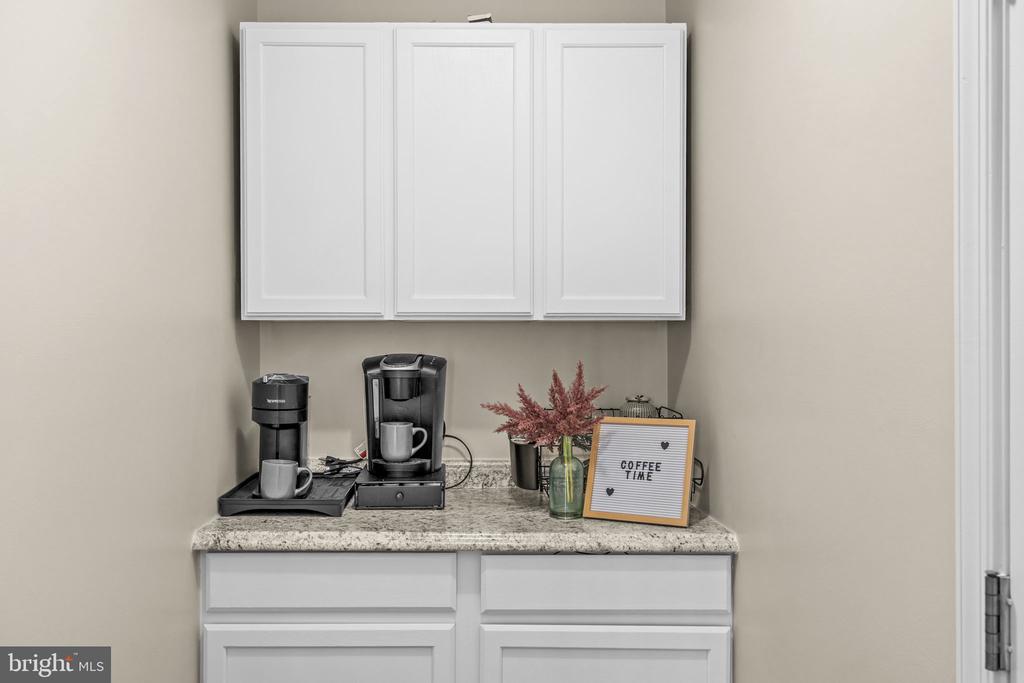 200 WILDERNESS LN, LOCUST GROVE, Virginia 22508, 4 Bedrooms Bedrooms, ,3 BathroomsBathrooms,Residential,200 WILDERNESS LN,VAOR2013750 MLS # VAOR2013750