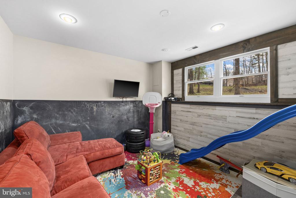 200 WILDERNESS LN, LOCUST GROVE, Virginia 22508, 4 Bedrooms Bedrooms, ,3 BathroomsBathrooms,Residential,200 WILDERNESS LN,VAOR2013750 MLS # VAOR2013750