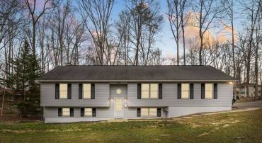 200 WILDERNESS LN, LOCUST GROVE, Virginia 22508, 4 Bedrooms Bedrooms, ,3 BathroomsBathrooms,Residential,200 WILDERNESS LN,VAOR2013750 MLS # VAOR2013750