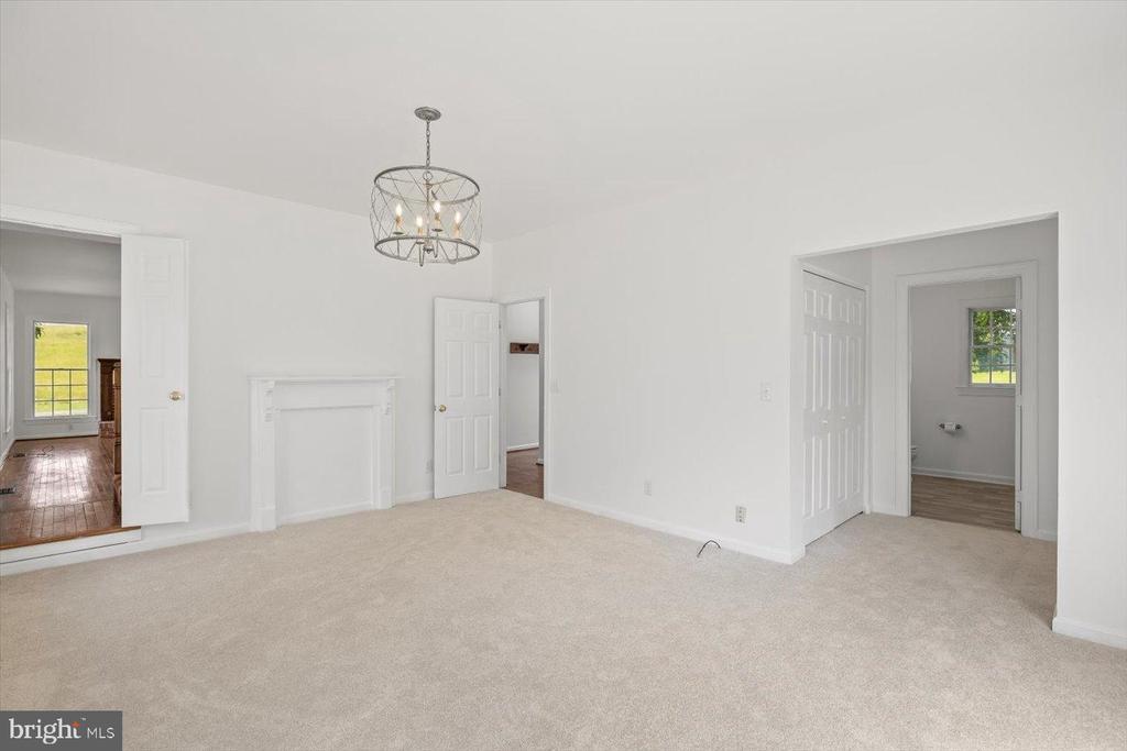 274 AARON MOUNTAIN RD, CASTLETON, Virginia 22716, 3 Bedrooms Bedrooms, ,3 BathroomsBathrooms,Residential,274 AARON MOUNTAIN RD,VARP2002554 MLS # VARP2002554