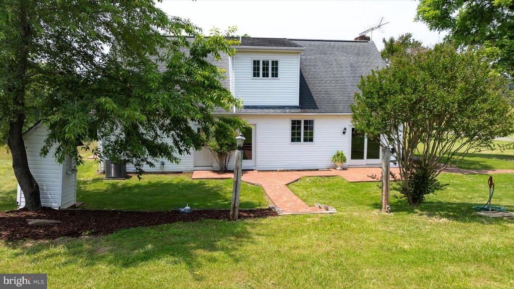 274 AARON MOUNTAIN RD, CASTLETON, Virginia 22716, 3 Bedrooms Bedrooms, ,3 BathroomsBathrooms,Residential,274 AARON MOUNTAIN RD,VARP2002554 MLS # VARP2002554