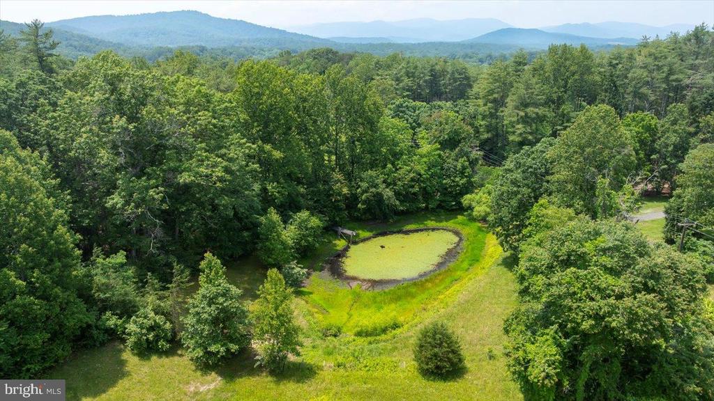 274 AARON MOUNTAIN RD, CASTLETON, Virginia 22716, 3 Bedrooms Bedrooms, ,3 BathroomsBathrooms,Residential,274 AARON MOUNTAIN RD,VARP2002554 MLS # VARP2002554