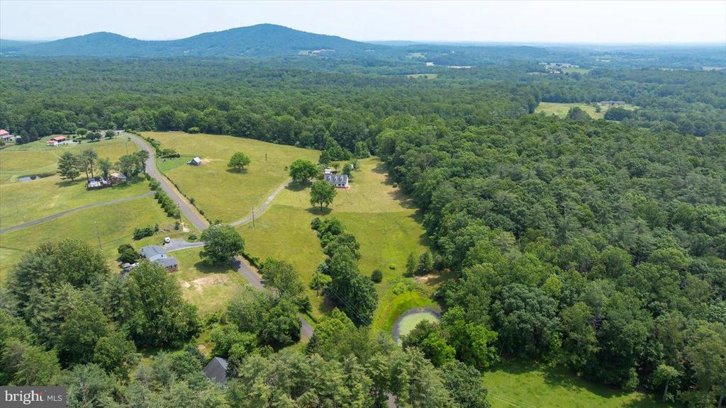 274 AARON MOUNTAIN RD, CASTLETON, Virginia 22716, 3 Bedrooms Bedrooms, ,3 BathroomsBathrooms,Residential,274 AARON MOUNTAIN RD,VARP2002560 MLS # VARP2002560