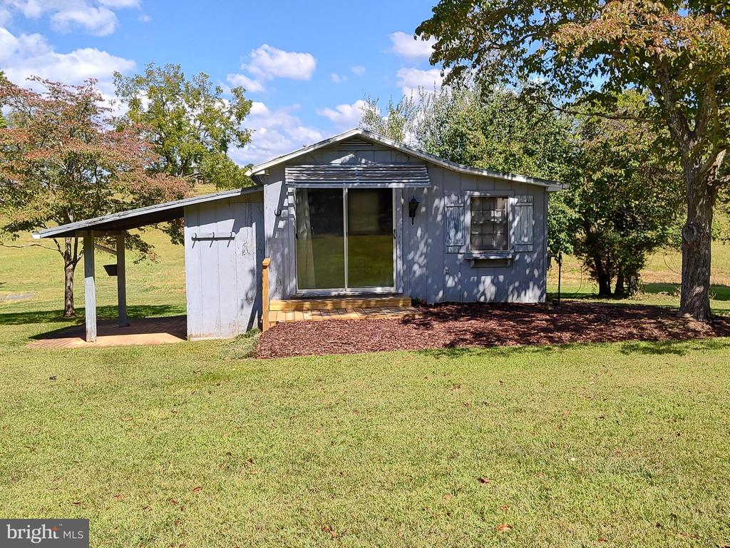 274 AARON MOUNTAIN RD, CASTLETON, Virginia 22716, 3 Bedrooms Bedrooms, ,3 BathroomsBathrooms,Residential,274 AARON MOUNTAIN RD,VARP2002560 MLS # VARP2002560