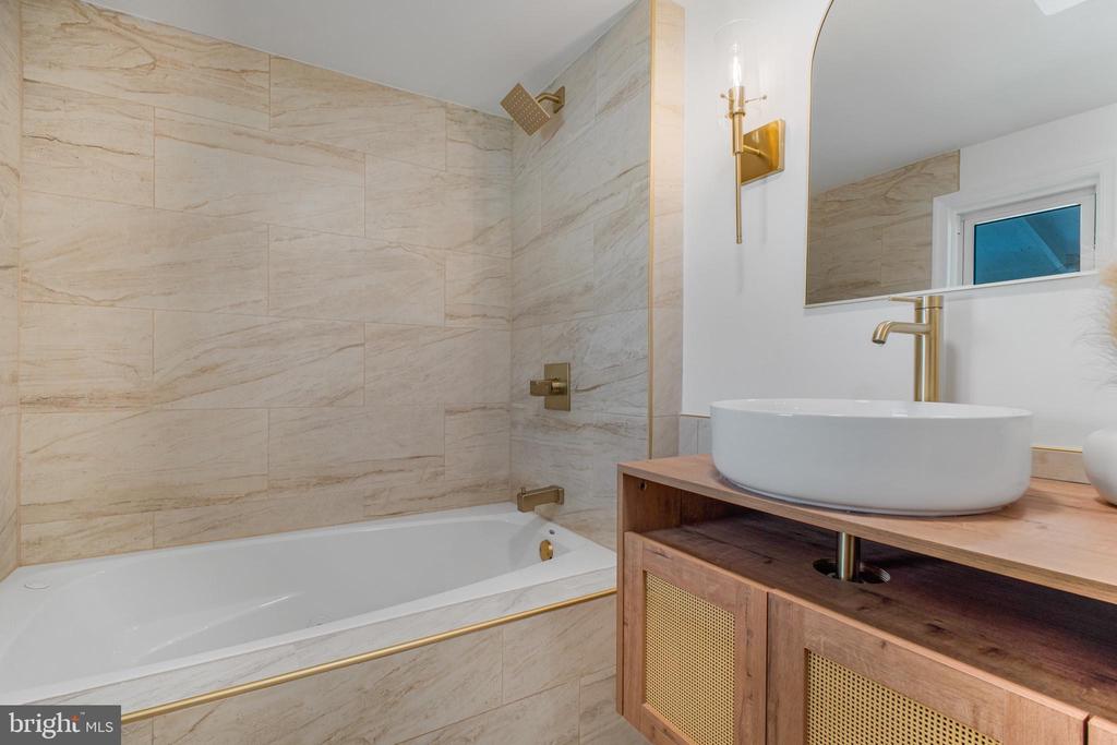 514 2ND STREET, CULPEPER, Virginia 22701, 3 Bedrooms Bedrooms, ,2 BathroomsBathrooms,Residential,514 2ND STREET,VACU2013192 MLS # VACU2013192