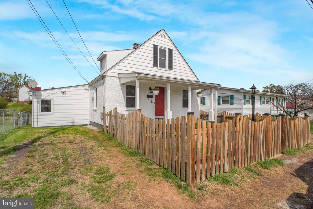 514 2ND STREET, CULPEPER, Virginia 22701, 3 Bedrooms Bedrooms, ,2 BathroomsBathrooms,Residential,514 2ND STREET,VACU2013192 MLS # VACU2013192