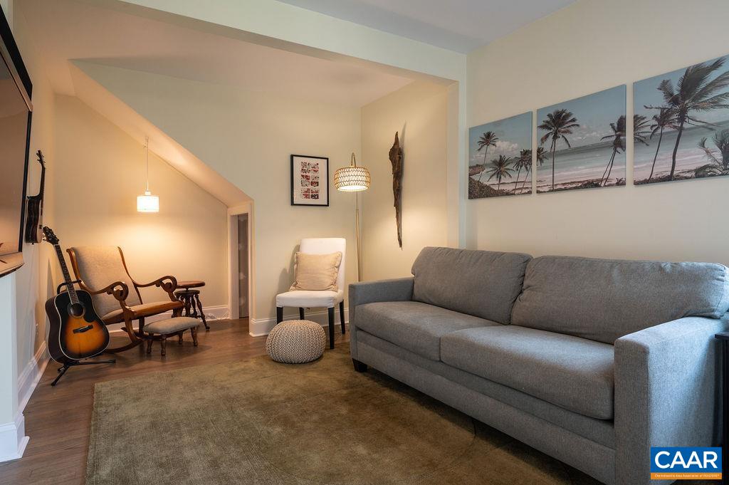 628 BLENHEIM AVE, CHARLOTTESVILLE, Virginia 22902, 4 Bedrooms Bedrooms, ,3 BathroomsBathrooms,Residential,628 BLENHEIM AVE,674992 MLS # 674992