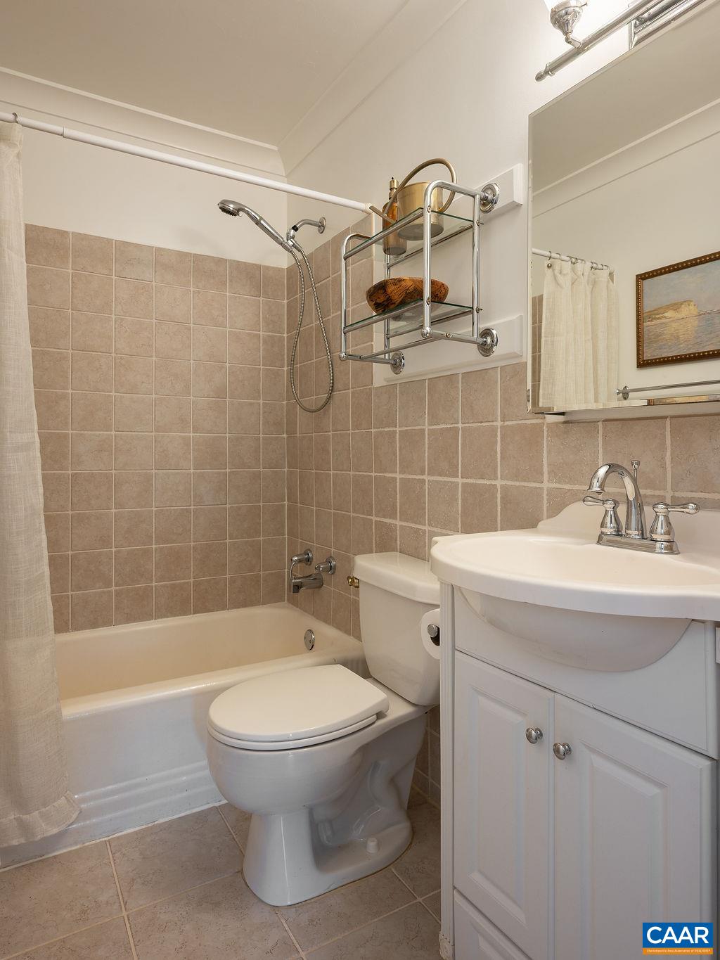 628 BLENHEIM AVE, CHARLOTTESVILLE, Virginia 22902, 4 Bedrooms Bedrooms, ,3 BathroomsBathrooms,Residential,628 BLENHEIM AVE,674992 MLS # 674992