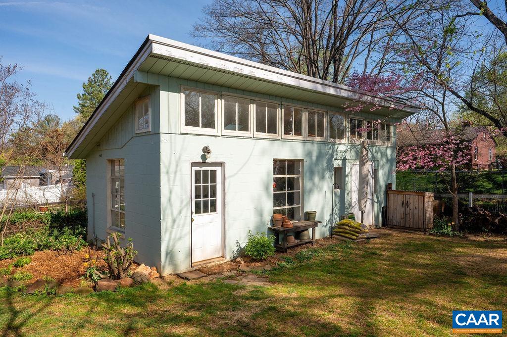 628 BLENHEIM AVE, CHARLOTTESVILLE, Virginia 22902, 4 Bedrooms Bedrooms, ,3 BathroomsBathrooms,Residential,628 BLENHEIM AVE,674992 MLS # 674992