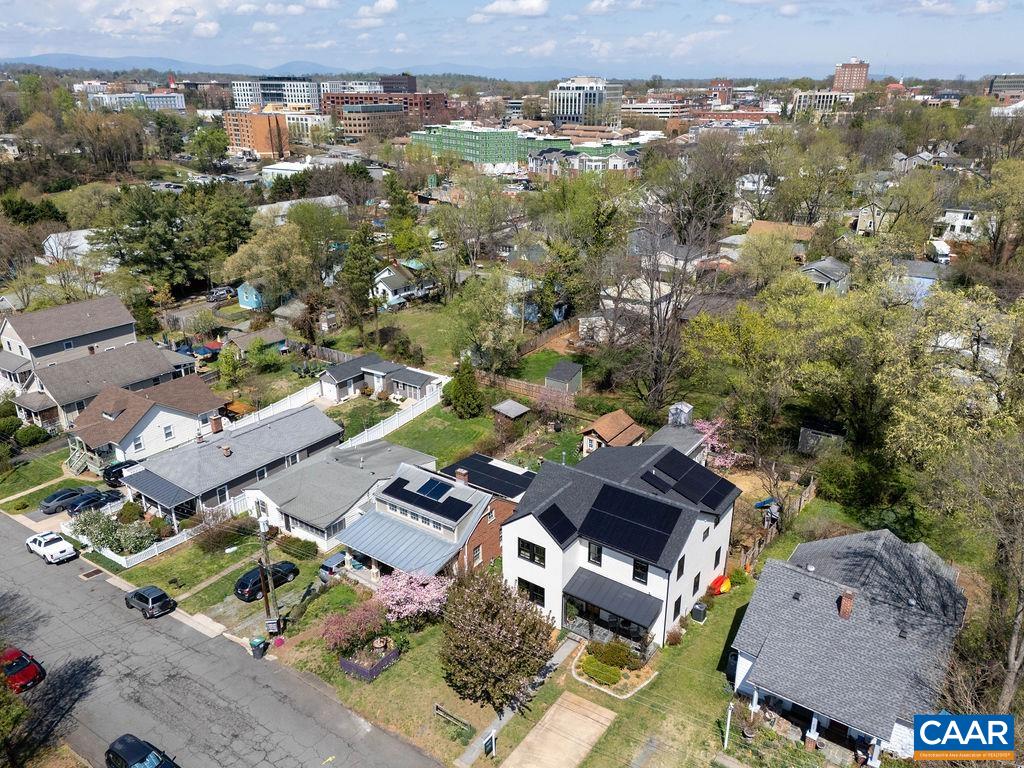 628 BLENHEIM AVE, CHARLOTTESVILLE, Virginia 22902, 4 Bedrooms Bedrooms, ,3 BathroomsBathrooms,Residential,628 BLENHEIM AVE,674992 MLS # 674992