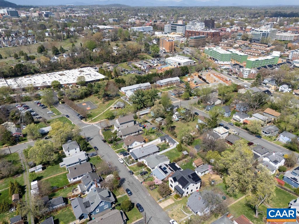 628 BLENHEIM AVE, CHARLOTTESVILLE, Virginia 22902, 4 Bedrooms Bedrooms, ,3 BathroomsBathrooms,Residential,628 BLENHEIM AVE,674992 MLS # 674992