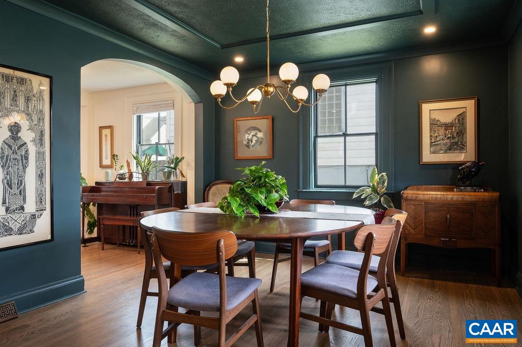 628 BLENHEIM AVE, CHARLOTTESVILLE, Virginia 22902, 4 Bedrooms Bedrooms, ,3 BathroomsBathrooms,Residential,628 BLENHEIM AVE,674992 MLS # 674992