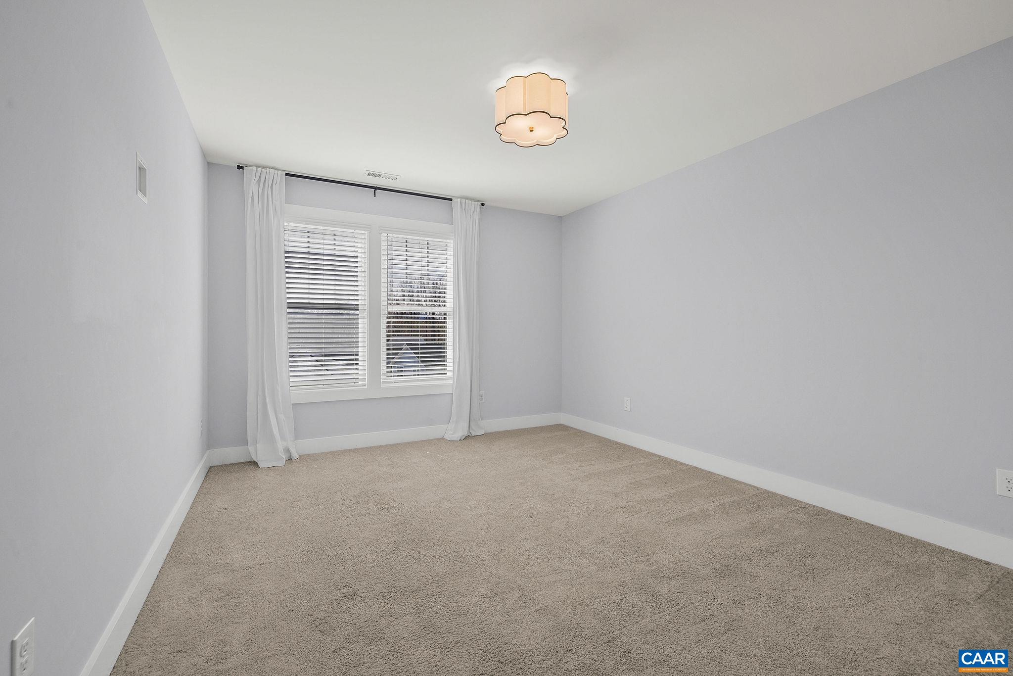 412 NICHOLSON ST, CHARLOTTESVILLE, Virginia 22902, 4 Bedrooms Bedrooms, ,3 BathroomsBathrooms,Residential,412 NICHOLSON ST,675014 MLS # 675014