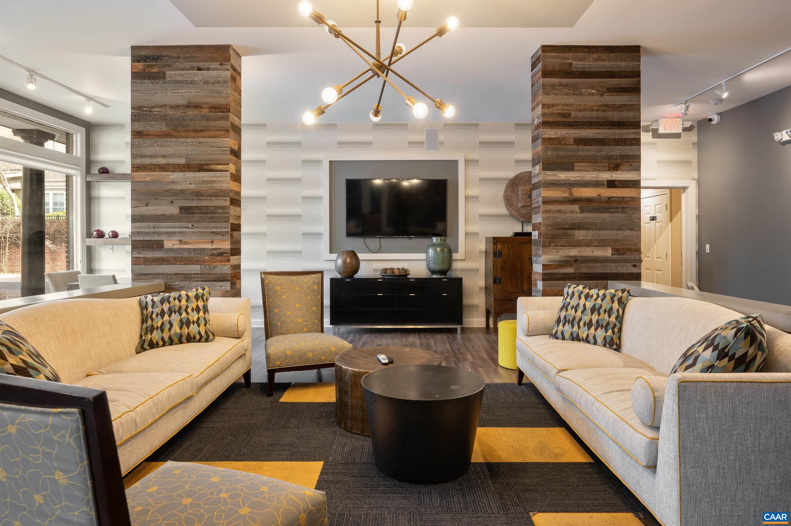 735 WALKER SQ, CHARLOTTESVILLE, Virginia 22903, 1 Bedroom Bedrooms, ,1 BathroomBathrooms,Residential,735 WALKER SQ,675206 MLS # 675206