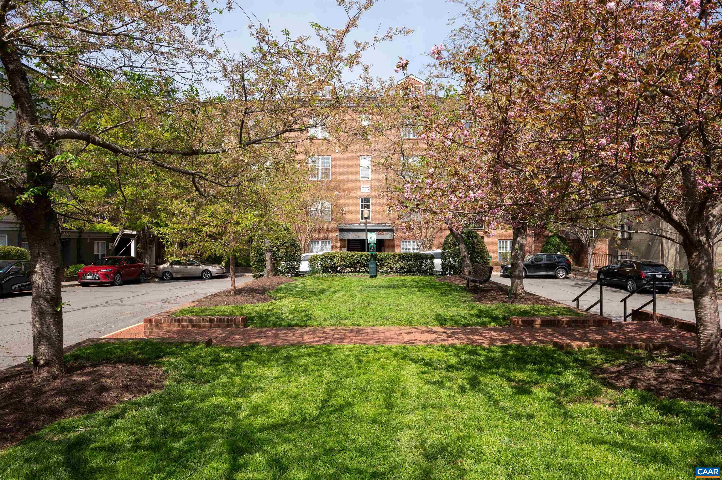 735 WALKER SQ, CHARLOTTESVILLE, Virginia 22903, 1 Bedroom Bedrooms, ,1 BathroomBathrooms,Residential,735 WALKER SQ,675206 MLS # 675206