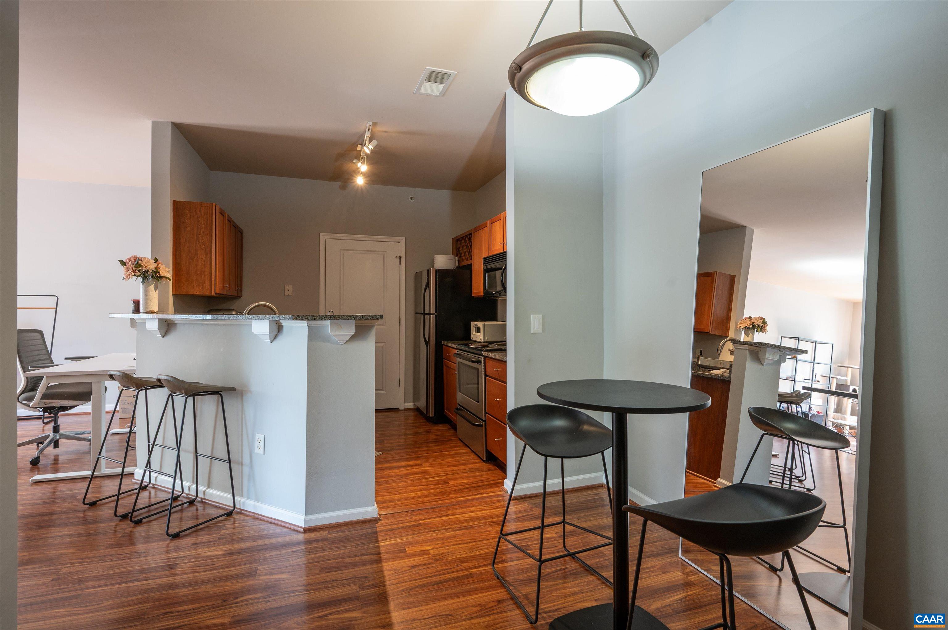 735 WALKER SQ, CHARLOTTESVILLE, Virginia 22903, 1 Bedroom Bedrooms, ,1 BathroomBathrooms,Residential,735 WALKER SQ,675206 MLS # 675206