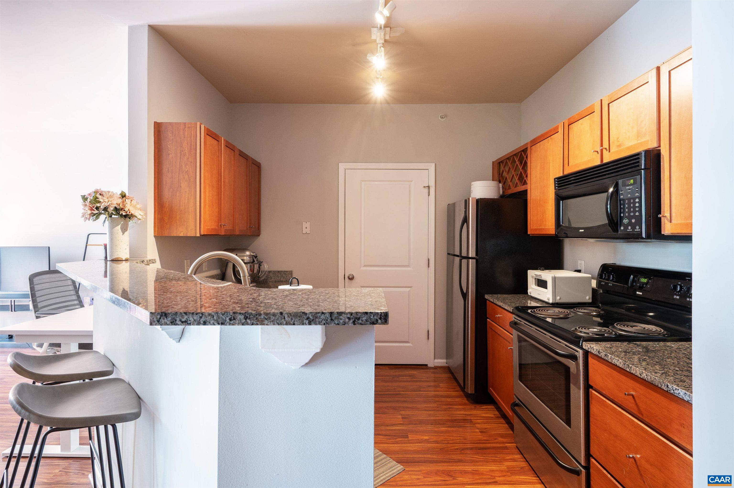 735 WALKER SQ, CHARLOTTESVILLE, Virginia 22903, 1 Bedroom Bedrooms, ,1 BathroomBathrooms,Residential,735 WALKER SQ,675206 MLS # 675206