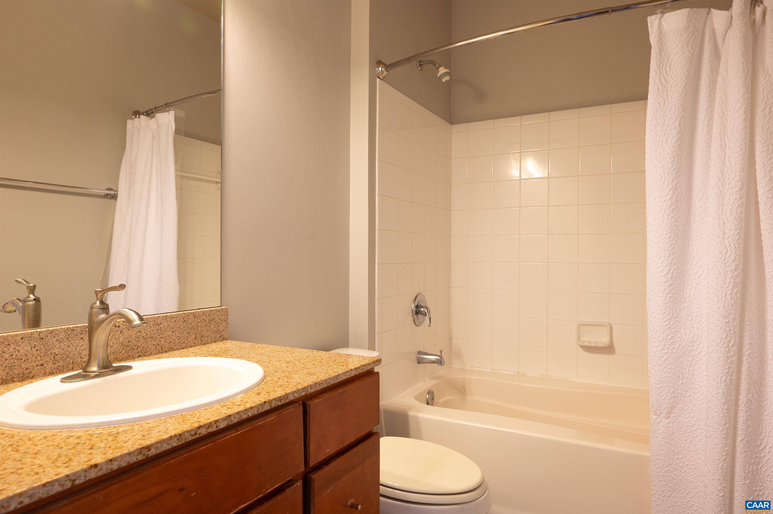 735 WALKER SQ, CHARLOTTESVILLE, Virginia 22903, 1 Bedroom Bedrooms, ,1 BathroomBathrooms,Residential,735 WALKER SQ,675206 MLS # 675206