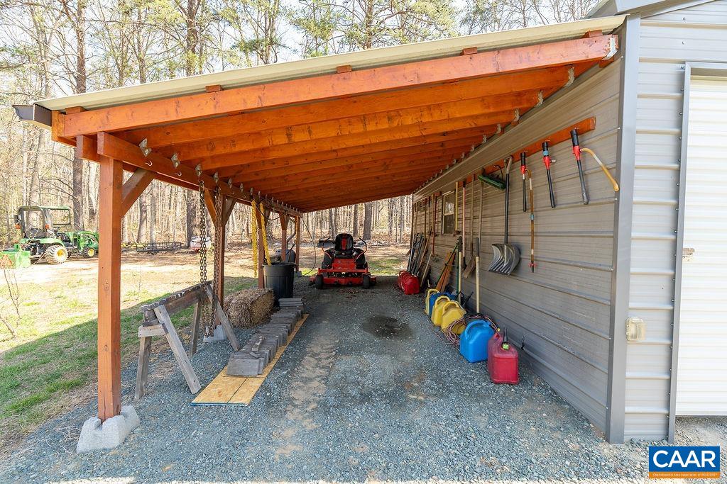 7234 THREE NOTCH RD, LOUISA, Virginia 23093, 4 Bedrooms Bedrooms, ,2 BathroomsBathrooms,Residential,7234 THREE NOTCH RD,675244 MLS # 675244