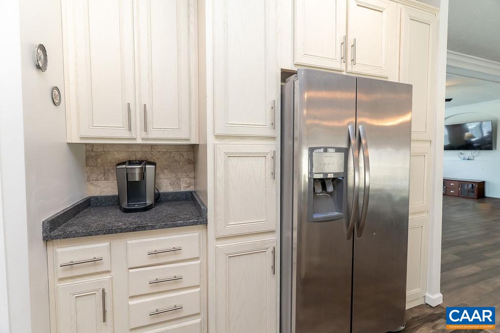 7246 THREE NOTCH RD, LOUISA, Virginia 23093, 3 Bedrooms Bedrooms, ,2 BathroomsBathrooms,Residential,7246 THREE NOTCH RD,675249 MLS # 675249