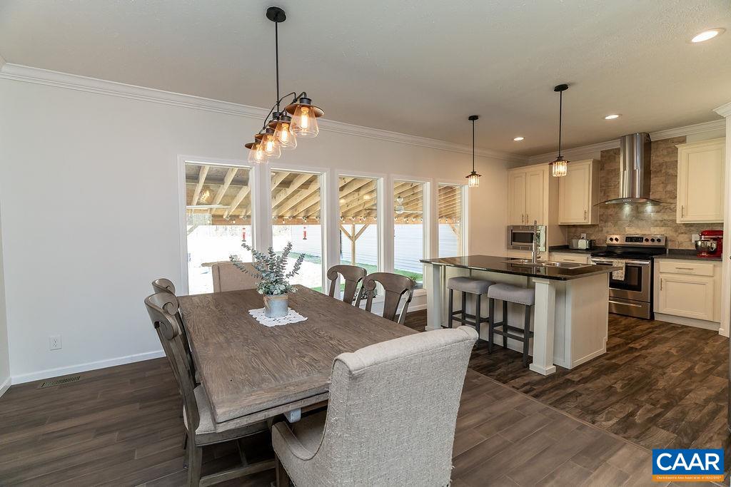 7246 THREE NOTCH RD, LOUISA, Virginia 23093, 3 Bedrooms Bedrooms, ,2 BathroomsBathrooms,Residential,7246 THREE NOTCH RD,675249 MLS # 675249