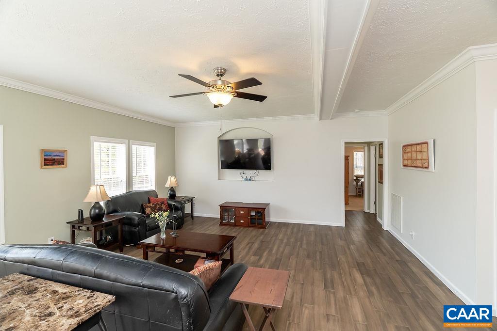 7246 THREE NOTCH RD, LOUISA, Virginia 23093, 3 Bedrooms Bedrooms, ,2 BathroomsBathrooms,Residential,7246 THREE NOTCH RD,675249 MLS # 675249