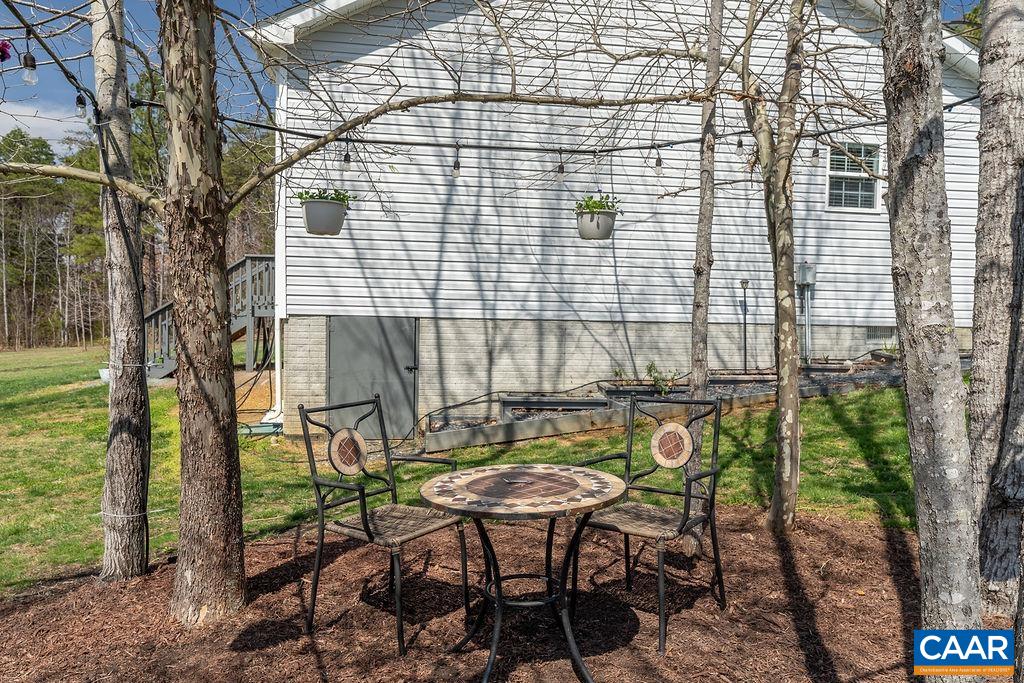 7246 THREE NOTCH RD, LOUISA, Virginia 23093, 3 Bedrooms Bedrooms, ,2 BathroomsBathrooms,Residential,7246 THREE NOTCH RD,675249 MLS # 675249