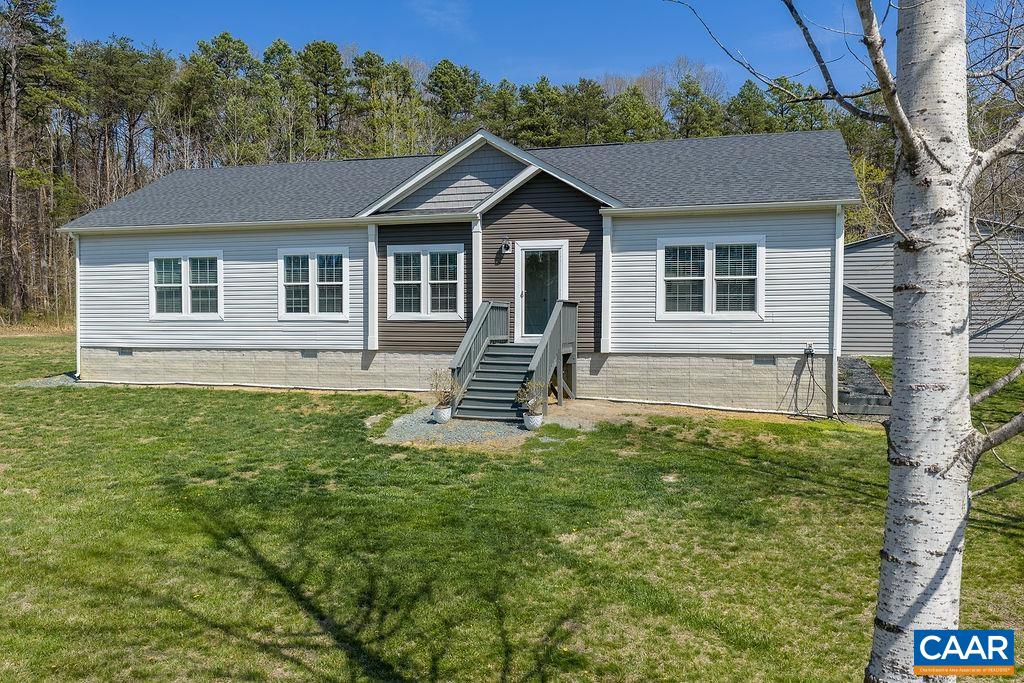 7246 THREE NOTCH RD, LOUISA, Virginia 23093, 3 Bedrooms Bedrooms, ,2 BathroomsBathrooms,Residential,7246 THREE NOTCH RD,675249 MLS # 675249