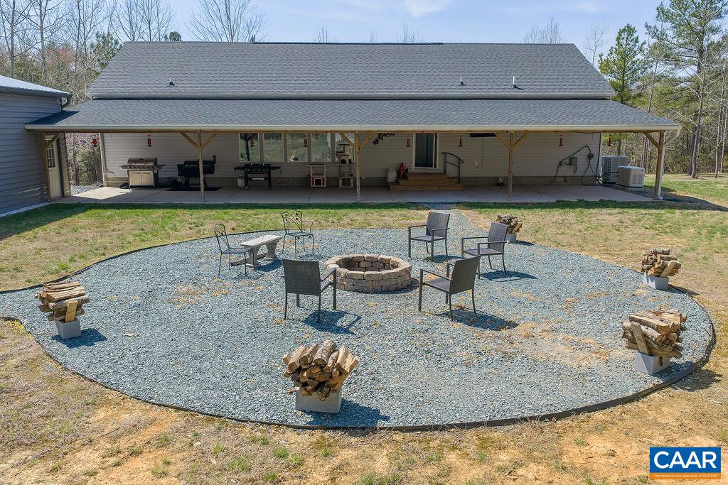 7246 THREE NOTCH RD, LOUISA, Virginia 23093, 3 Bedrooms Bedrooms, ,2 BathroomsBathrooms,Residential,7246 THREE NOTCH RD,675249 MLS # 675249