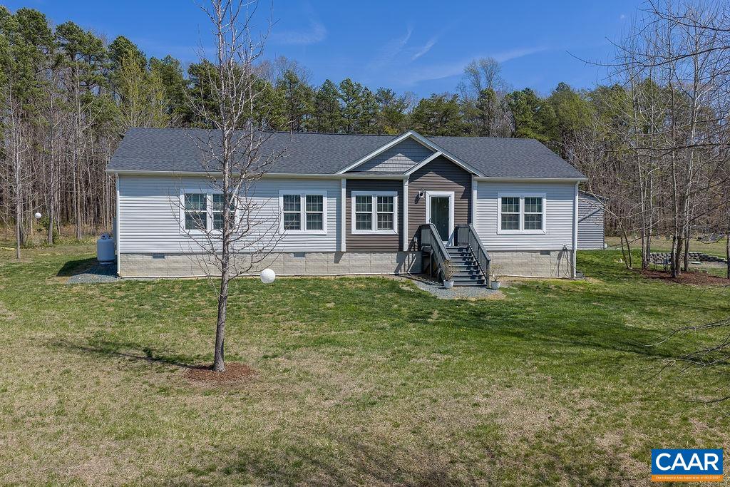 7246 THREE NOTCH RD, LOUISA, Virginia 23093, 3 Bedrooms Bedrooms, ,2 BathroomsBathrooms,Residential,7246 THREE NOTCH RD,675249 MLS # 675249