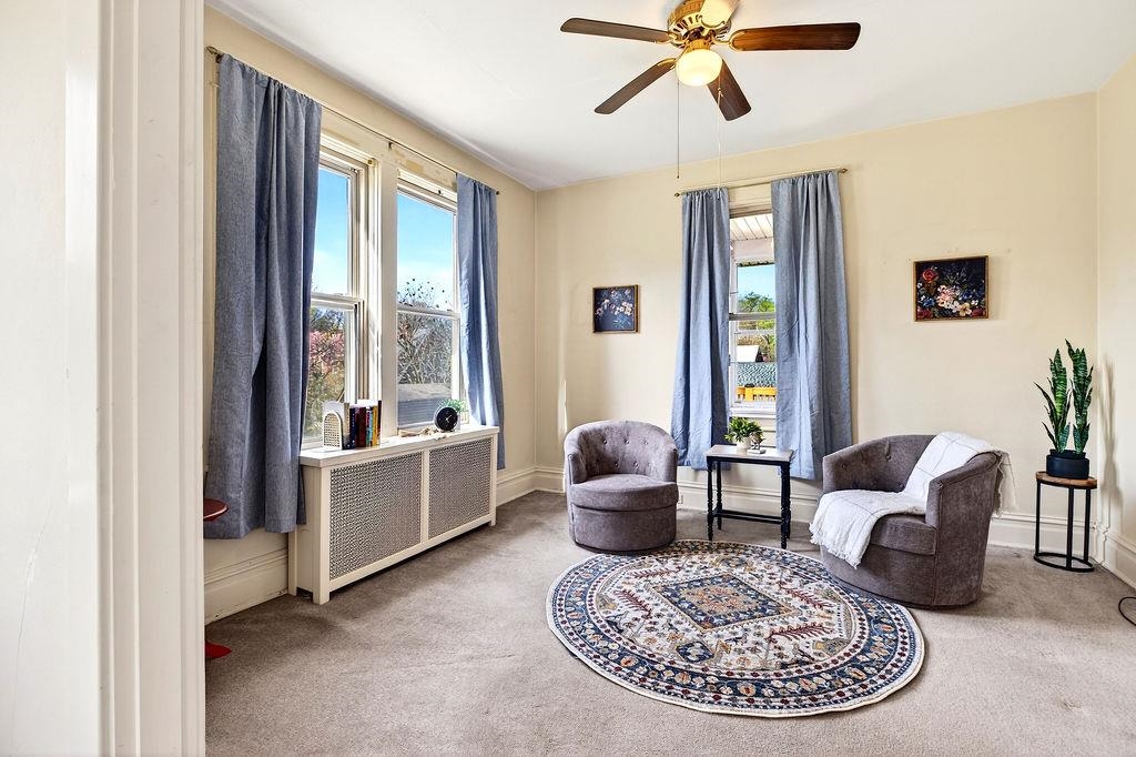 826 SELMA BLVD, STAUNTON, Virginia 24401, 3 Bedrooms Bedrooms, ,1 BathroomBathrooms,Residential,826 SELMA BLVD,675251 MLS # 675251