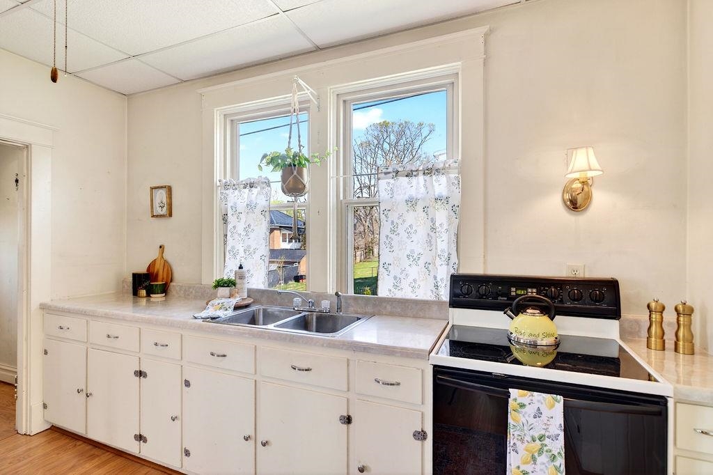 826 SELMA BLVD, STAUNTON, Virginia 24401, 3 Bedrooms Bedrooms, ,1 BathroomBathrooms,Residential,826 SELMA BLVD,675251 MLS # 675251