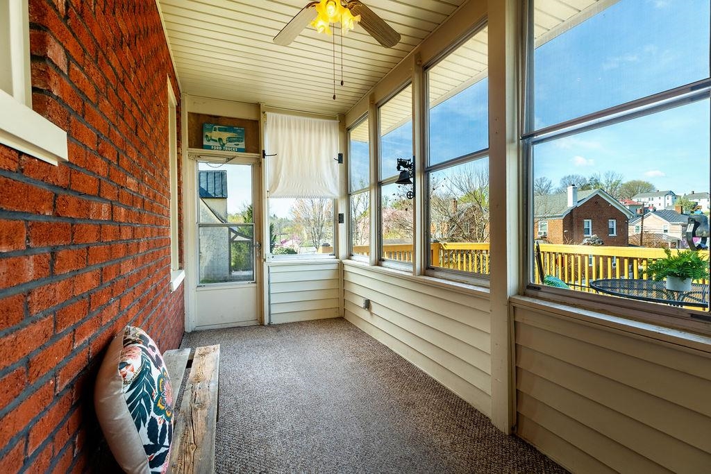 826 SELMA BLVD, STAUNTON, Virginia 24401, 3 Bedrooms Bedrooms, ,1 BathroomBathrooms,Residential,826 SELMA BLVD,675251 MLS # 675251