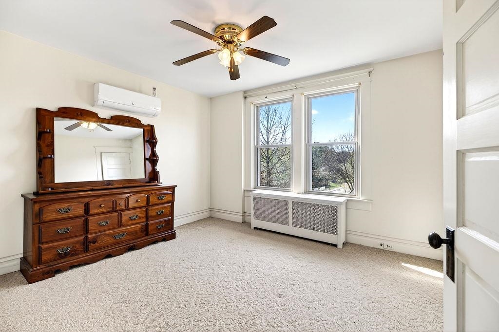 826 SELMA BLVD, STAUNTON, Virginia 24401, 3 Bedrooms Bedrooms, ,1 BathroomBathrooms,Residential,826 SELMA BLVD,675251 MLS # 675251