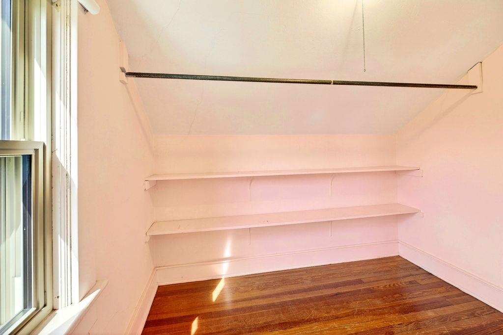 826 SELMA BLVD, STAUNTON, Virginia 24401, 3 Bedrooms Bedrooms, ,1 BathroomBathrooms,Residential,826 SELMA BLVD,675251 MLS # 675251