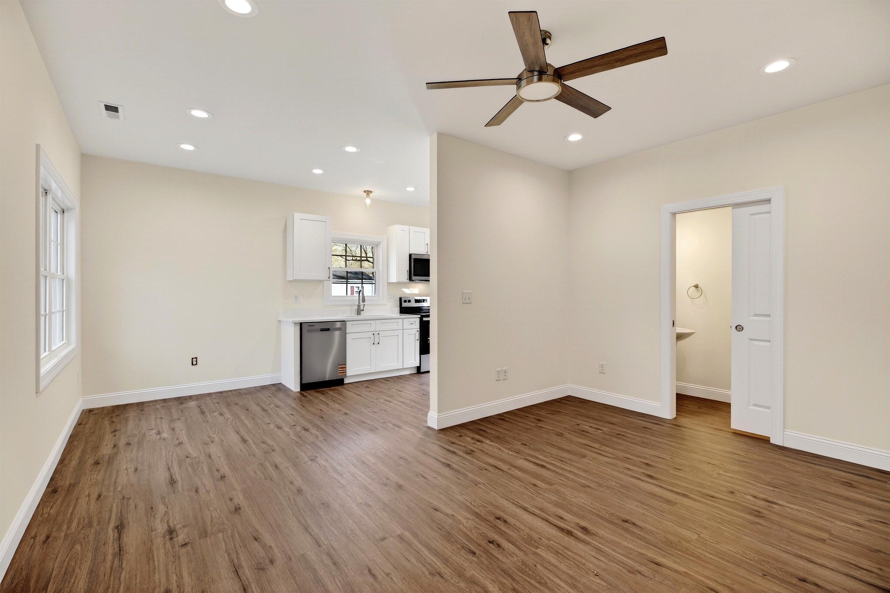 1700 A ST, WAYNESBORO, Virginia 22980, 3 Bedrooms Bedrooms, ,2 BathroomsBathrooms,Residential,1700 A ST,675252 MLS # 675252