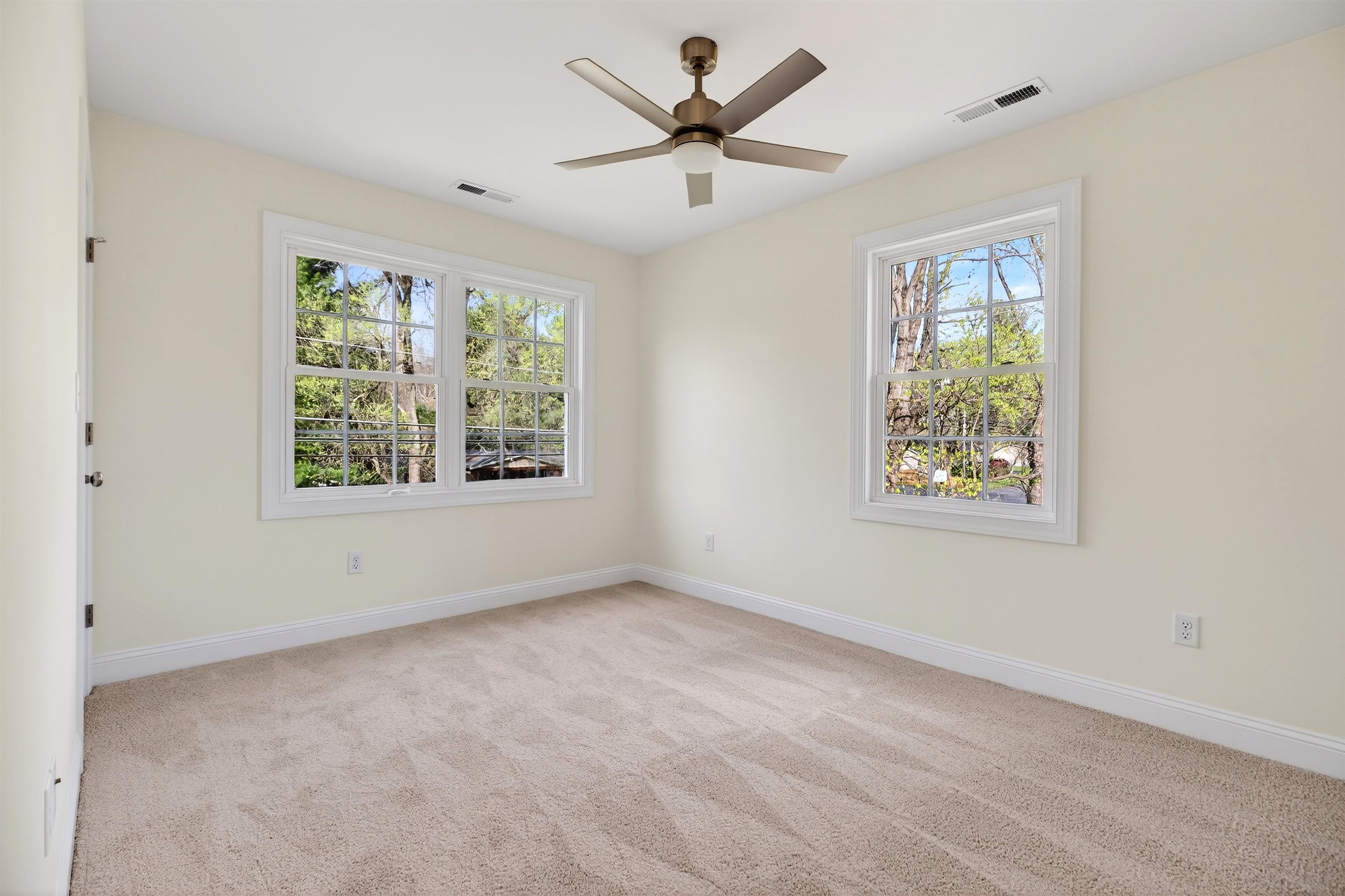 1700 A ST, WAYNESBORO, Virginia 22980, 3 Bedrooms Bedrooms, ,2 BathroomsBathrooms,Residential,1700 A ST,675252 MLS # 675252