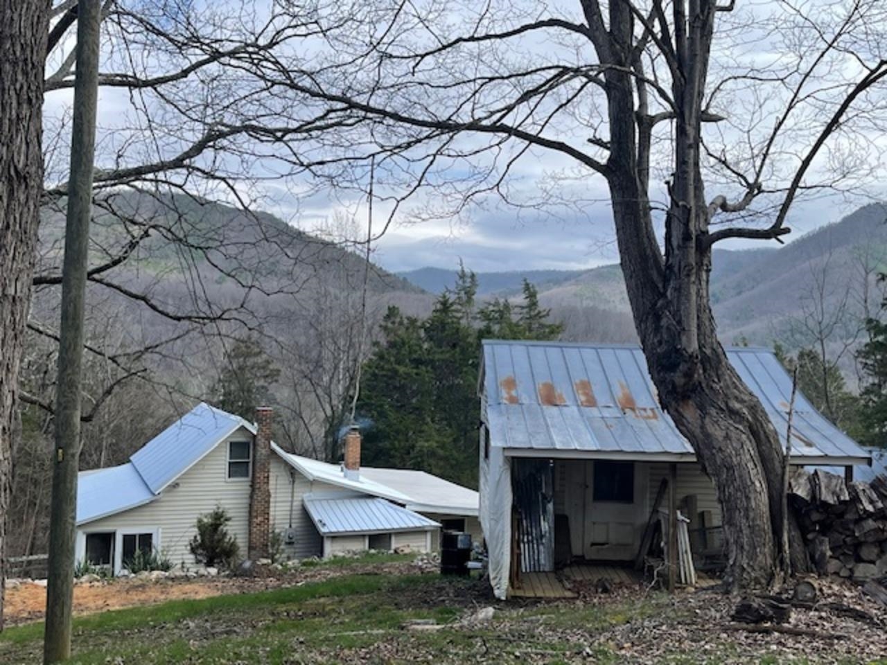 160 CUPPS HILL RD, FAIRFIELD, Virginia 24435, 3 Bedrooms Bedrooms, ,1 BathroomBathrooms,Residential,160 CUPPS HILL RD,675253 MLS # 675253