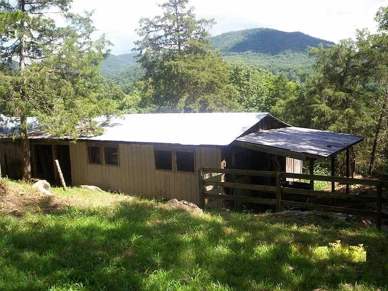 160 CUPPS HILL RD, FAIRFIELD, Virginia 24435, 3 Bedrooms Bedrooms, ,1 BathroomBathrooms,Residential,160 CUPPS HILL RD,675253 MLS # 675253