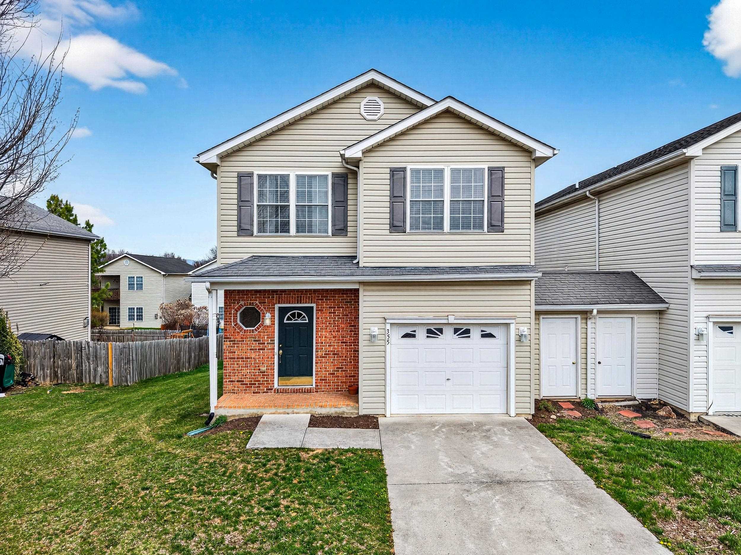 355 HOOVER RD, WOODSTOCK, Virginia 22664, 3 Bedrooms Bedrooms, ,2 BathroomsBathrooms,Residential,355 HOOVER RD,675256 MLS # 675256