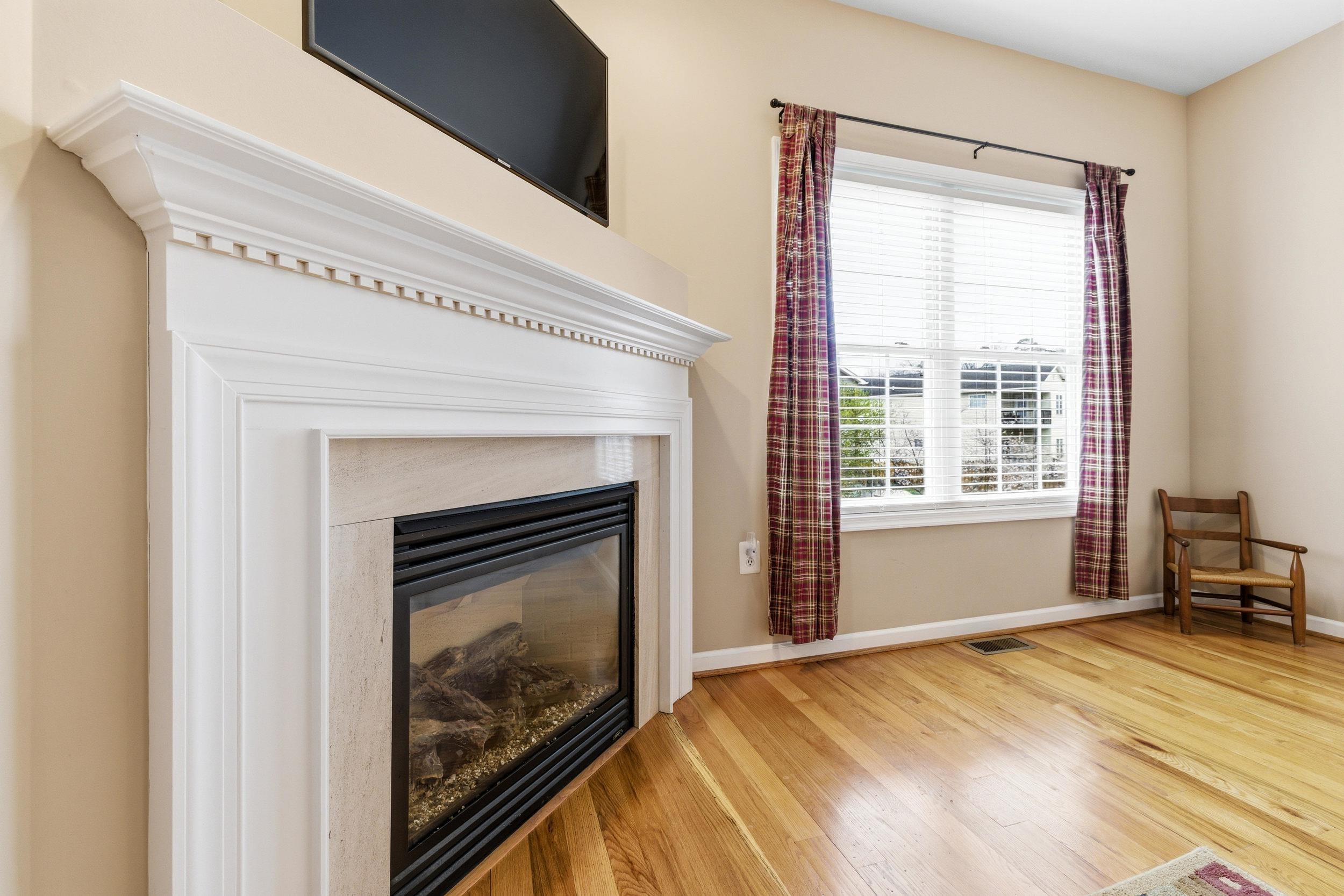 355 HOOVER RD, WOODSTOCK, Virginia 22664, 3 Bedrooms Bedrooms, ,2 BathroomsBathrooms,Residential,355 HOOVER RD,675256 MLS # 675256