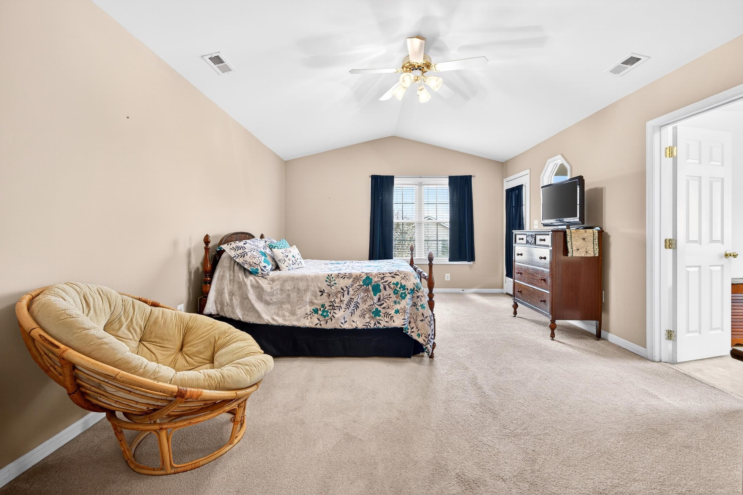 355 HOOVER RD, WOODSTOCK, Virginia 22664, 3 Bedrooms Bedrooms, ,2 BathroomsBathrooms,Residential,355 HOOVER RD,675256 MLS # 675256