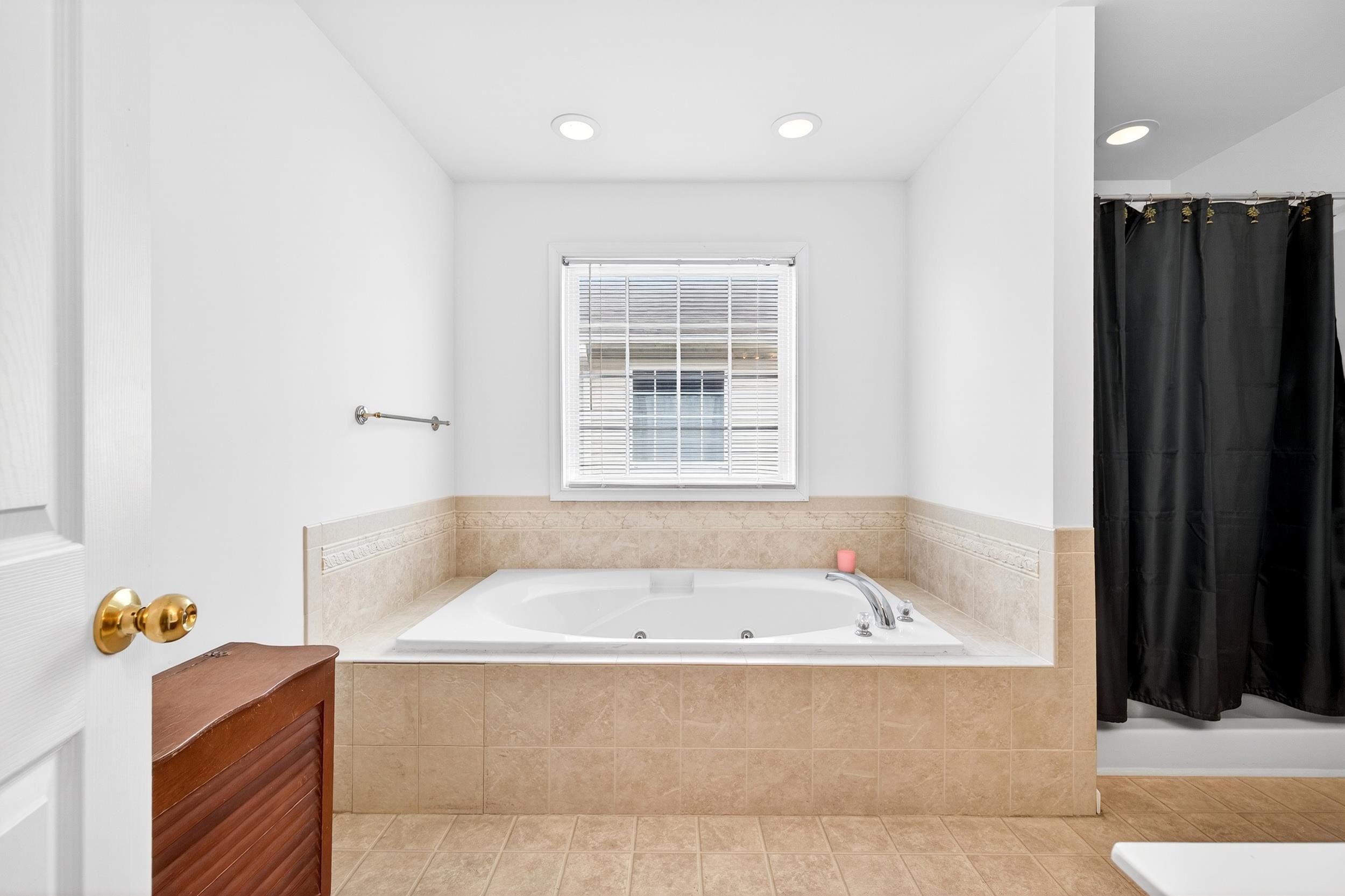 355 HOOVER RD, WOODSTOCK, Virginia 22664, 3 Bedrooms Bedrooms, ,2 BathroomsBathrooms,Residential,355 HOOVER RD,675256 MLS # 675256