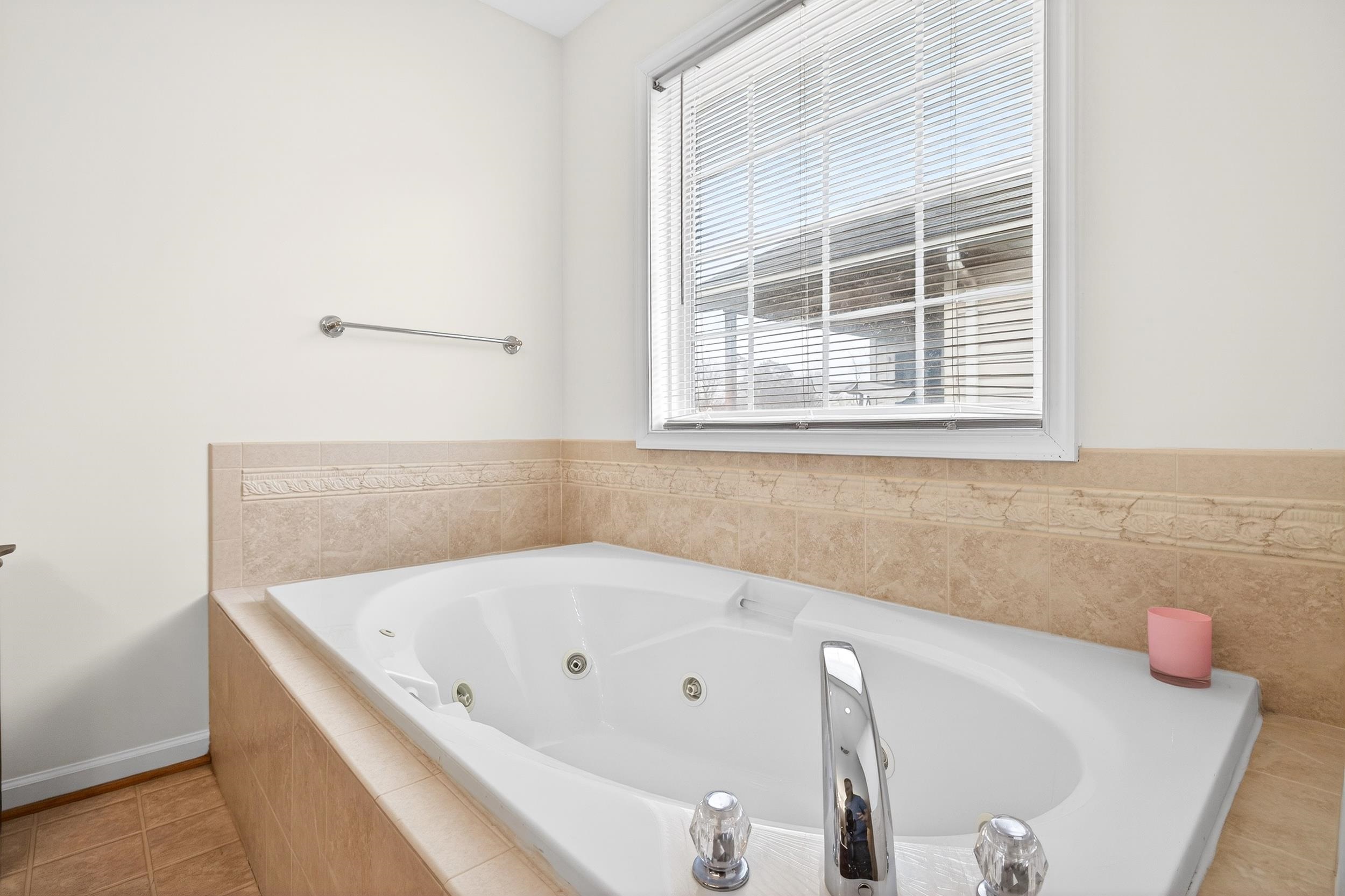 355 HOOVER RD, WOODSTOCK, Virginia 22664, 3 Bedrooms Bedrooms, ,2 BathroomsBathrooms,Residential,355 HOOVER RD,675256 MLS # 675256