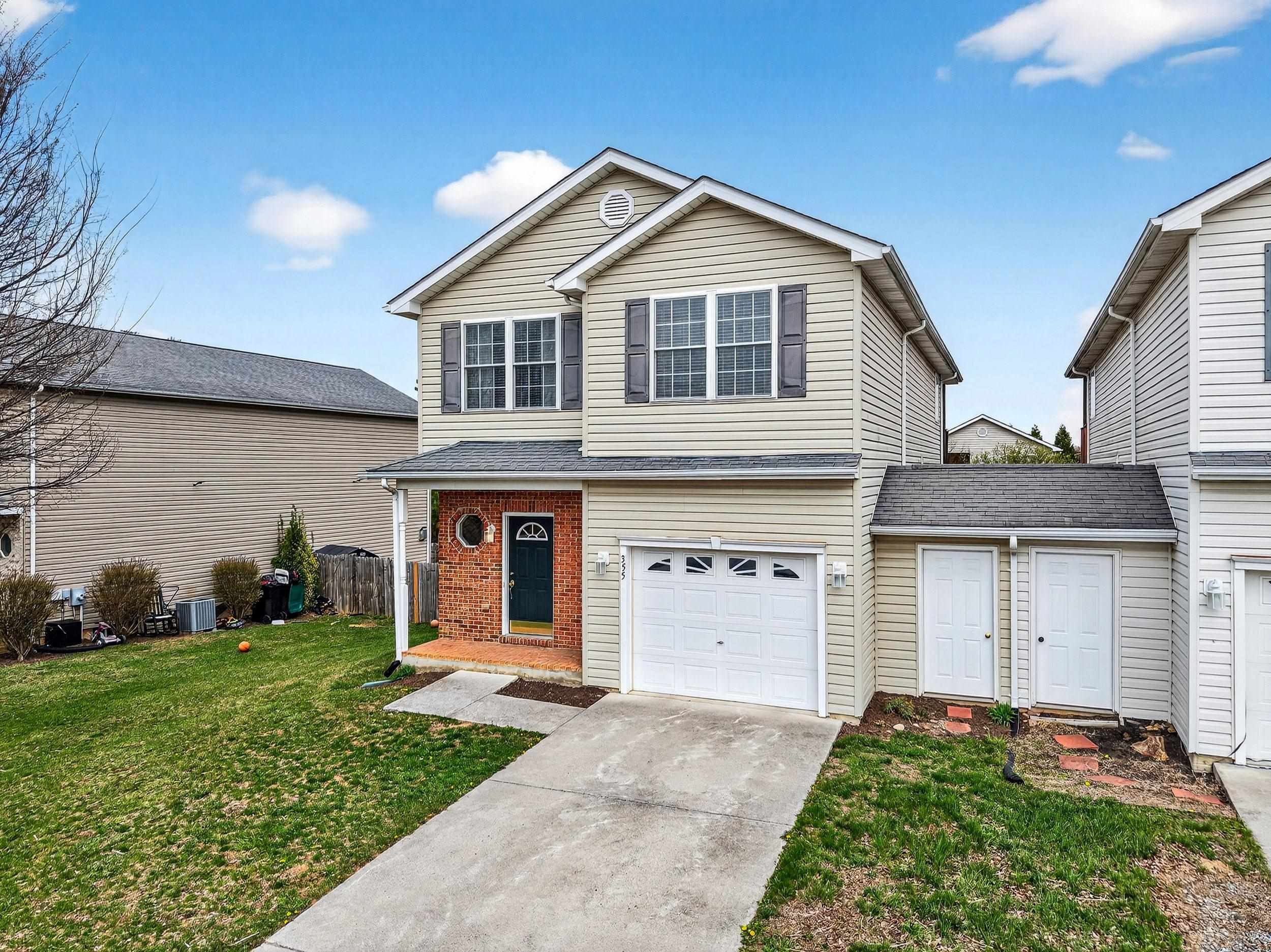 355 HOOVER RD, WOODSTOCK, Virginia 22664, 3 Bedrooms Bedrooms, ,2 BathroomsBathrooms,Residential,355 HOOVER RD,675256 MLS # 675256